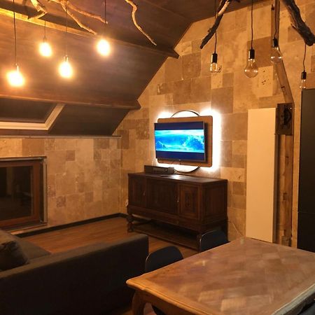 Chez Claude Appartement Cozy Climatise Pour 4 Personnes Tout Confort Ath Exterior foto